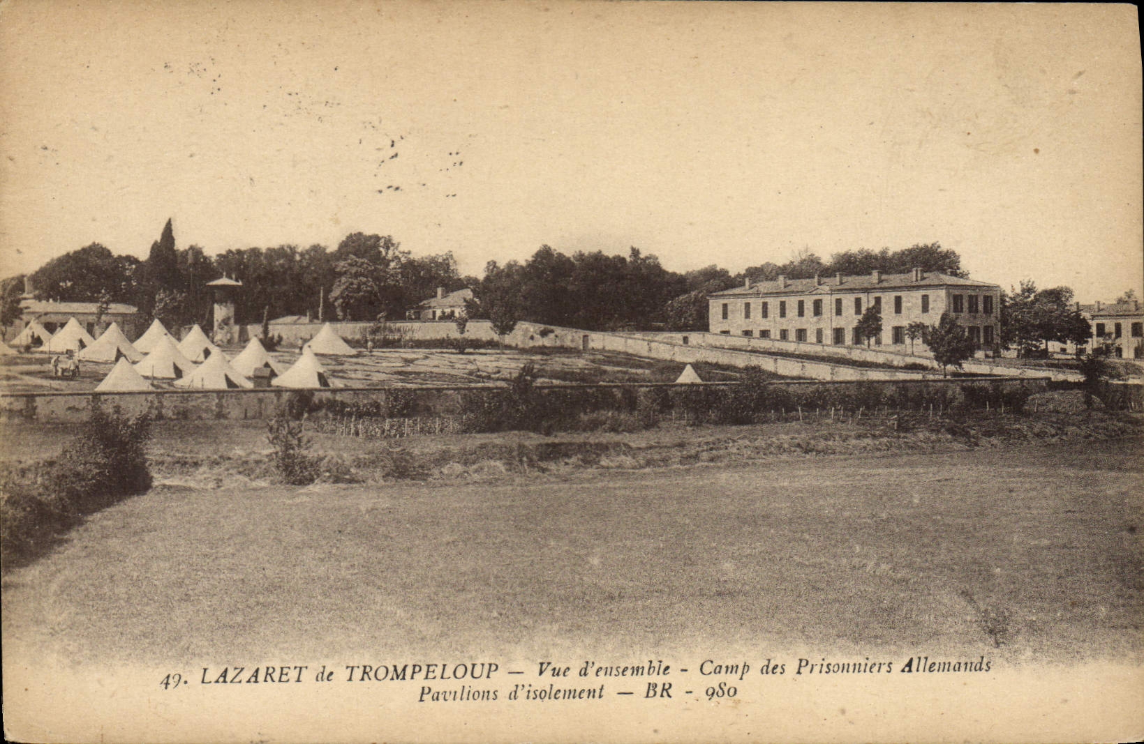 CPA Lazaret de Trompeloup Vue d'ensemble Camp des prisonniers allemands Pavillons d'isolement 