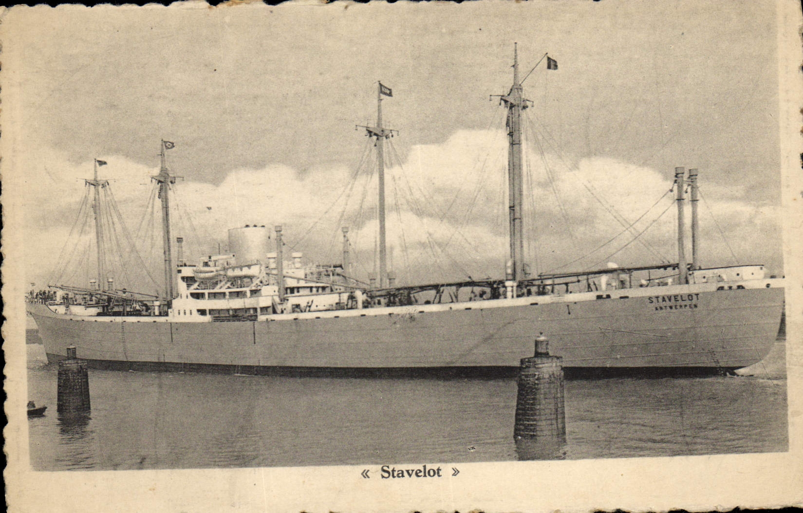 El buque « Stavelot » — Amberes — Foto J. v. Heesch, Deurne - Anverso