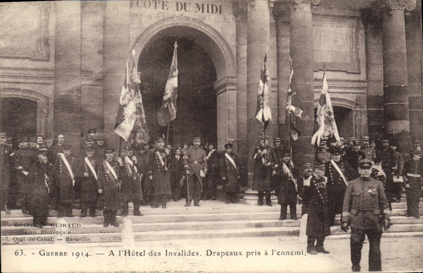Hôtel des Invalides — Fahnen vom Feind erobert — Edition Guiraud, Marseille