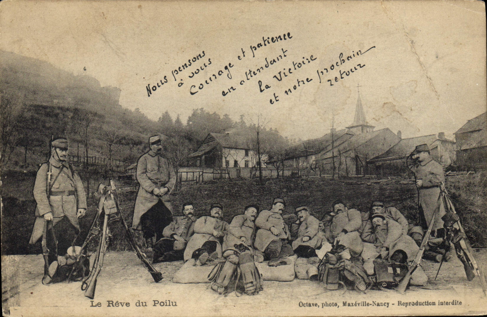 CPA Militaria le reve du poilu 