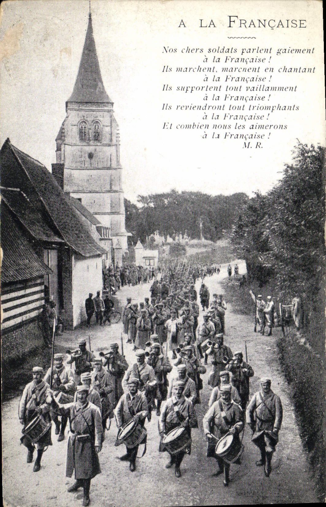 CPA Militaria A la Francaise Tambours 