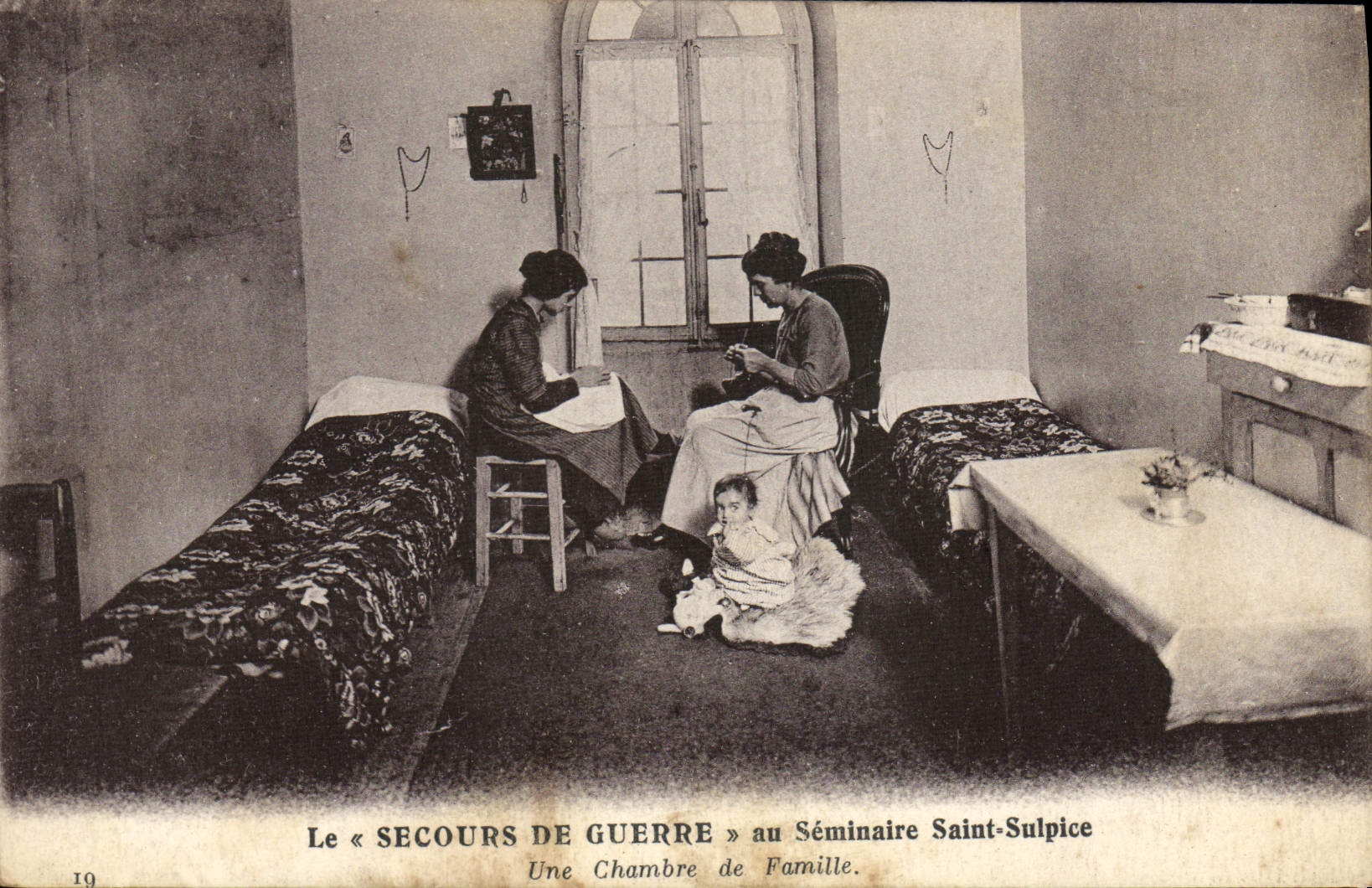 CPA Le secours de guerre au seminaire Saint Sulpice Une chambre de famille 