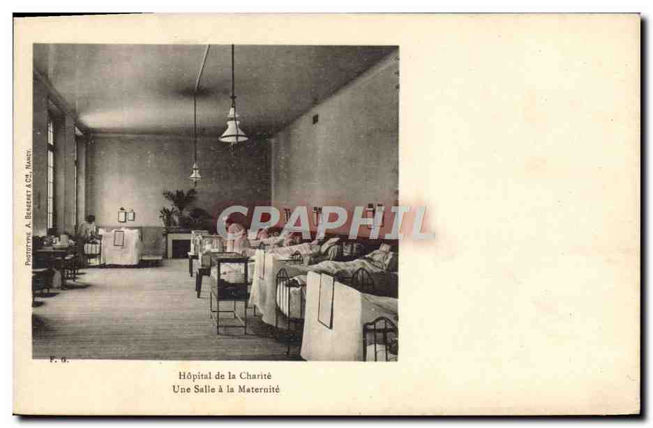 Hôpital de la Charité — Une Salle à la Maternité — Phototypie A. Beresket & Cie, Nancy