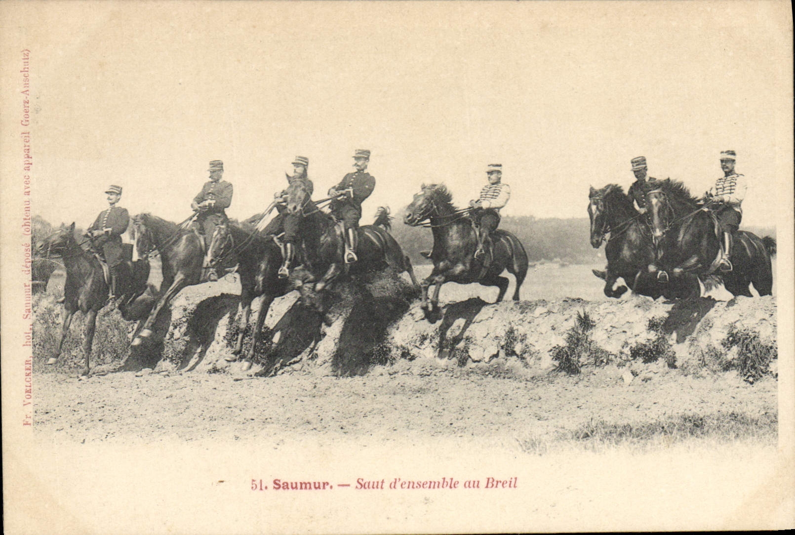 Saumur — Saut d'ensemble au Breil — Fr. VORLOREN, Saumur, éditeur avec appareil Guerz-Auschutz