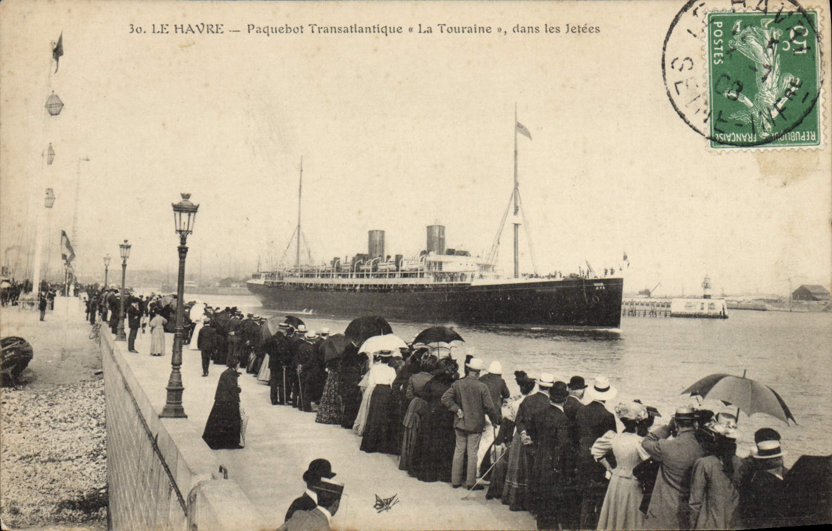 Le Havre — Paquebot Transatlantique « La Touraine », dans les Jetées