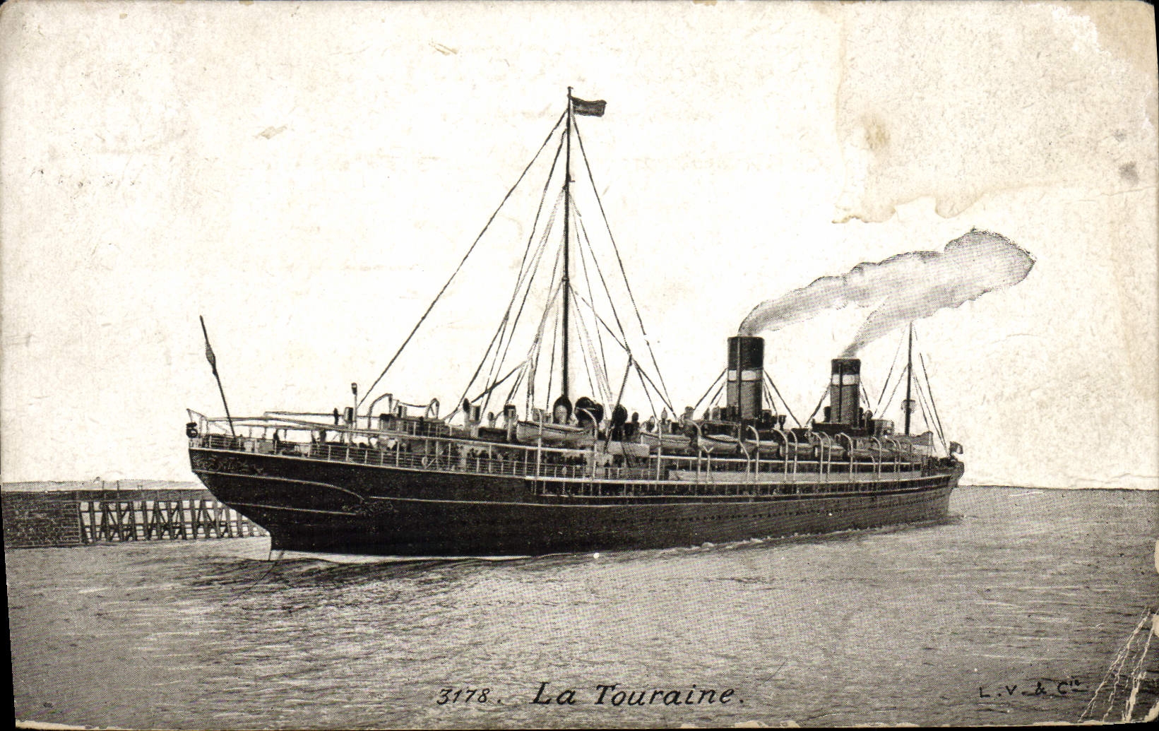 CPA Bateau Paquebot La Touraine