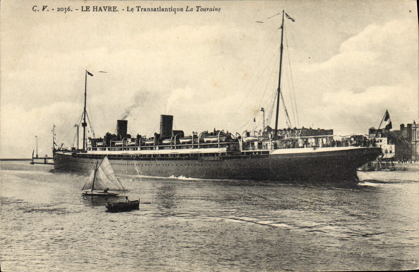 Le Havre — Le Transatlantique La Touraine — C.V. n°2036