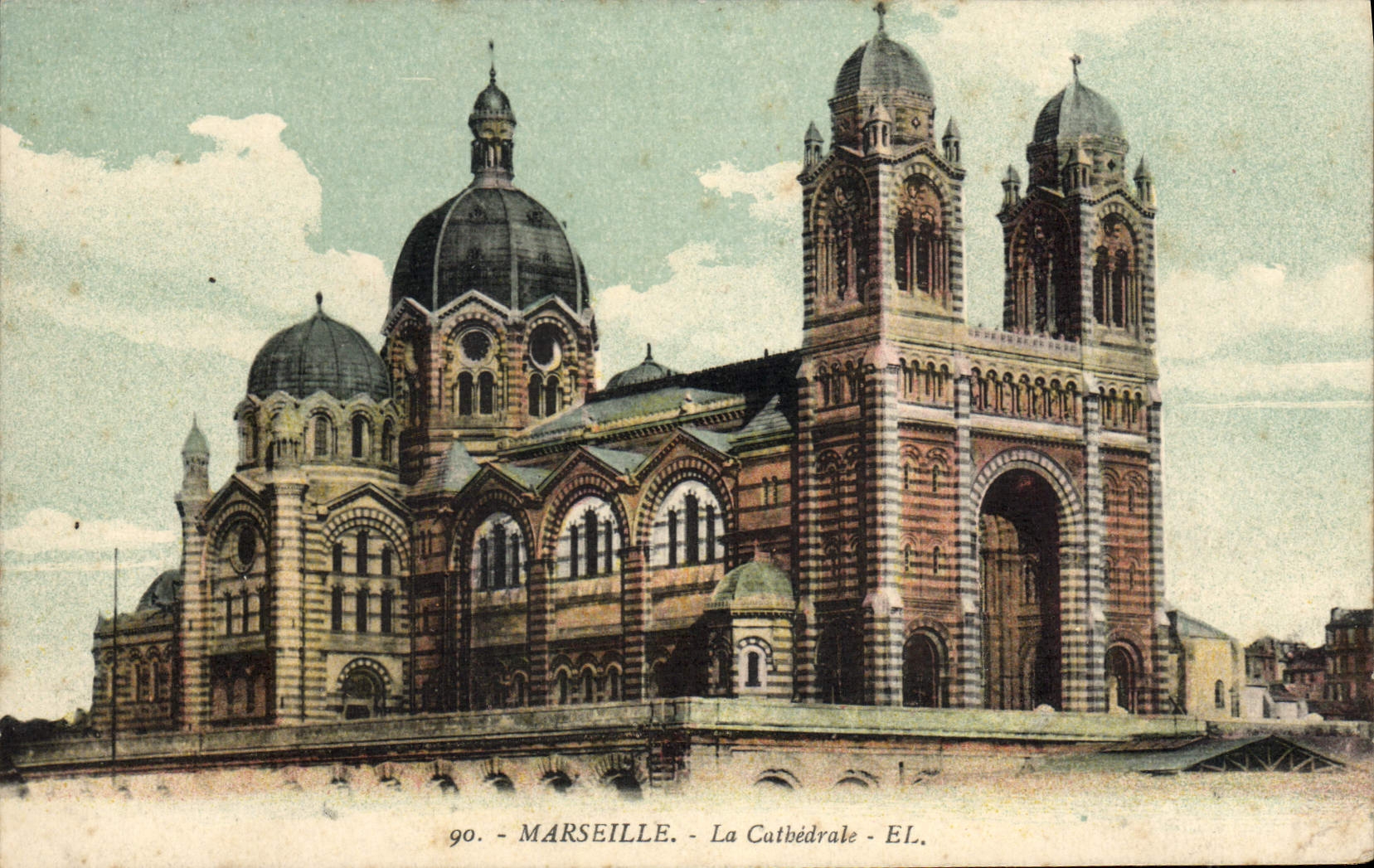 CPA Marseille La Cathedrale 