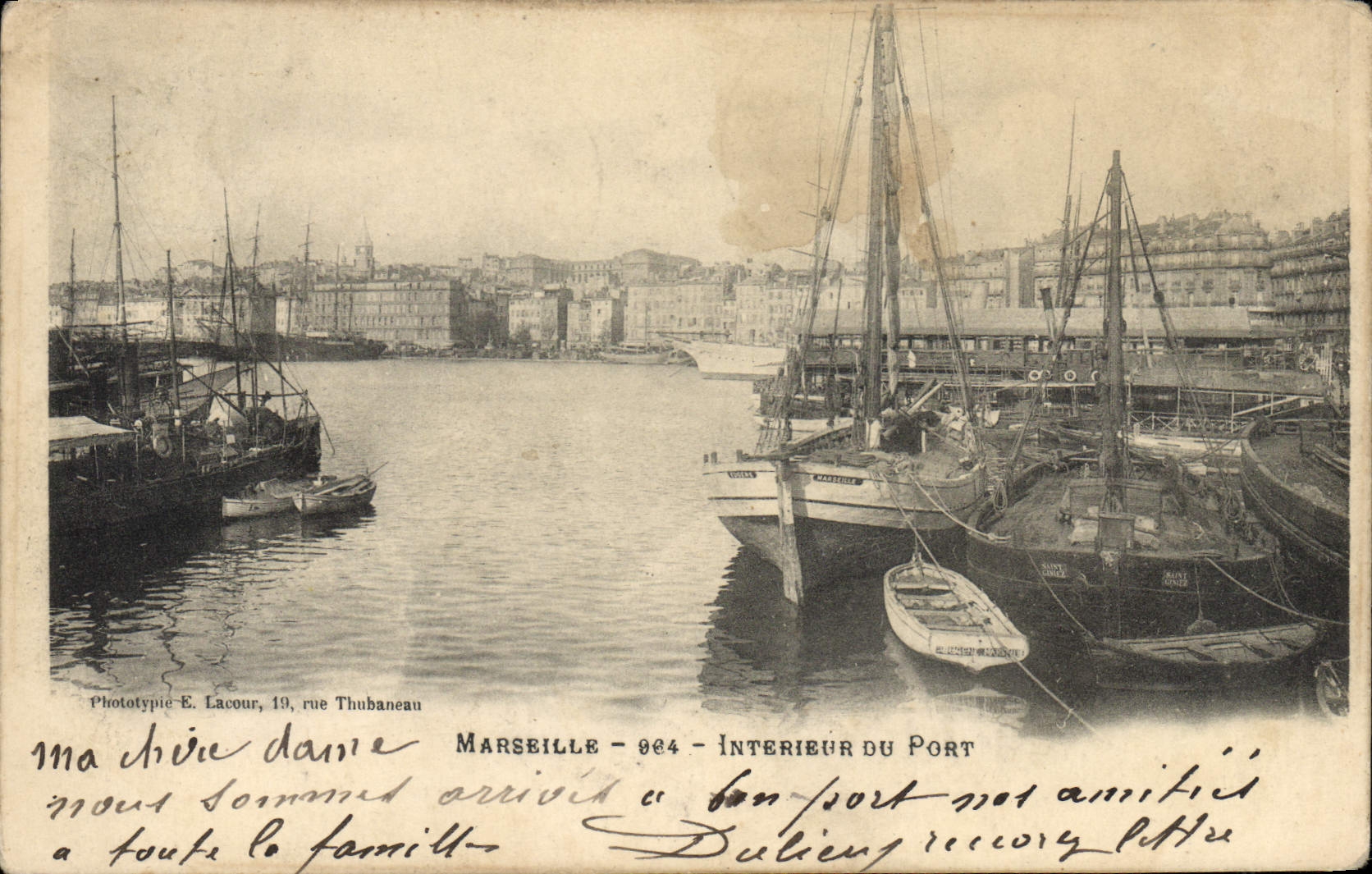 CPA Marseille Interieur du port Bateaux 