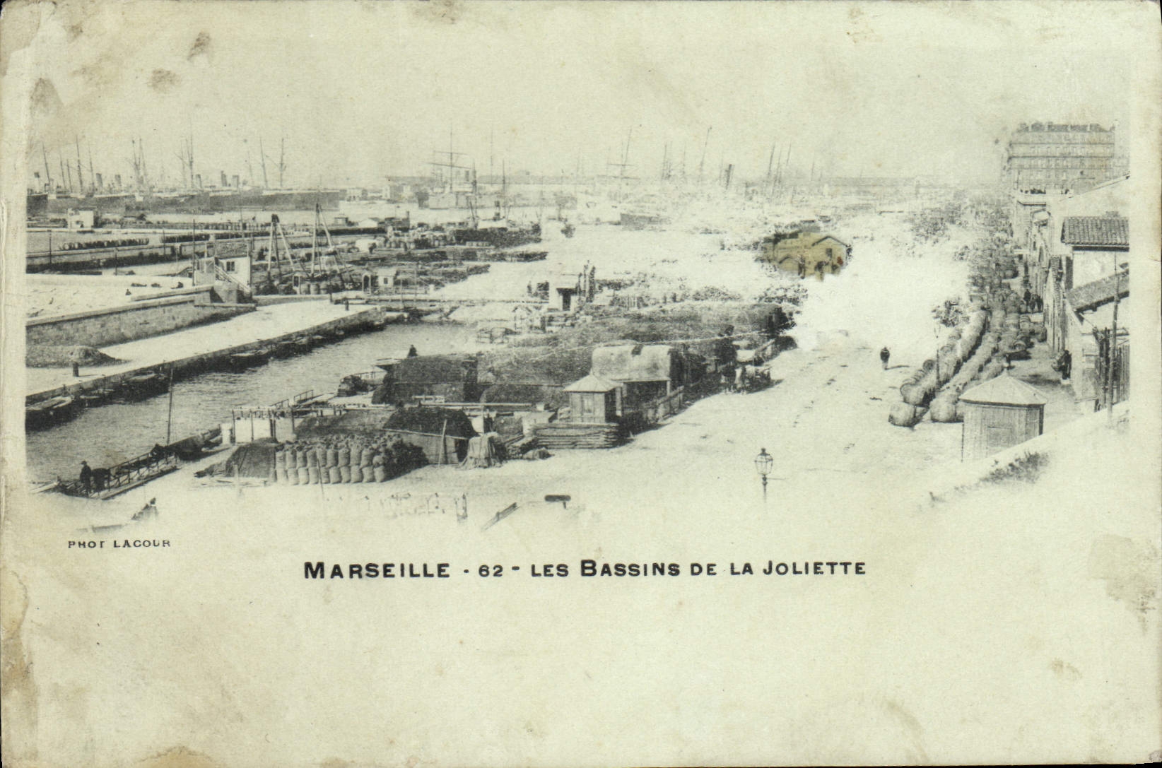 CPA Marseille Les bassins de la Joliette 
