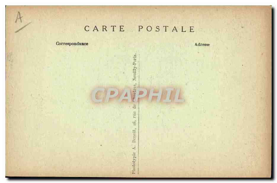 Salle d'opération — Hôpital Notre-Dame du Perpétuel Secours — 2, rue Kléber — Levallois-Perret — Reverso