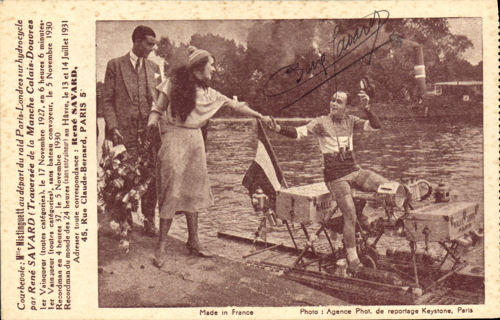 René Savard — Vainqueur du raid Paris-Londres sur hydrocycle — Agence Phot. de reportage Keystone, Paris