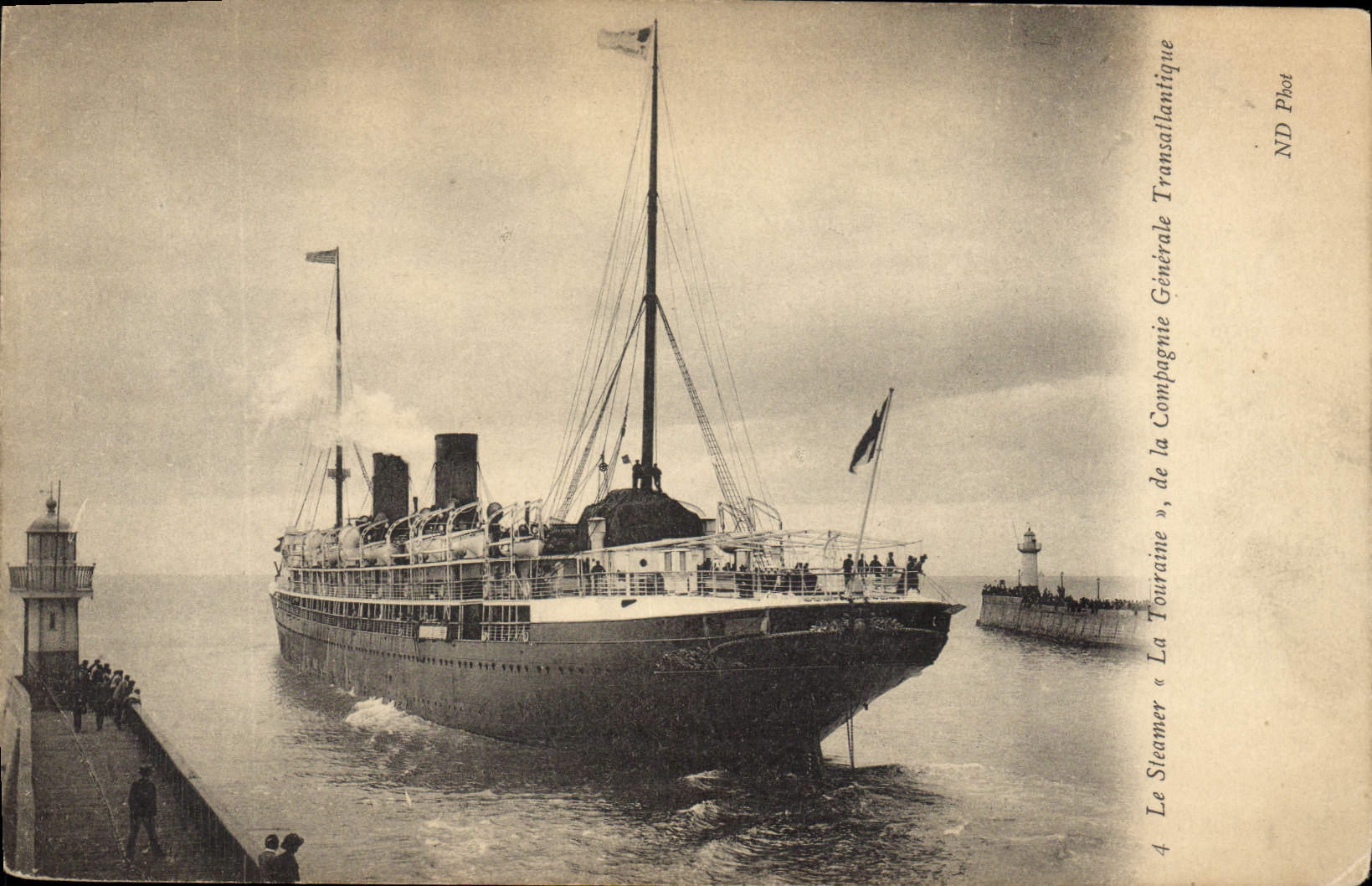 Le Steamer « La Touraine », de la Compagnie Générale Transatlantique — ND Post