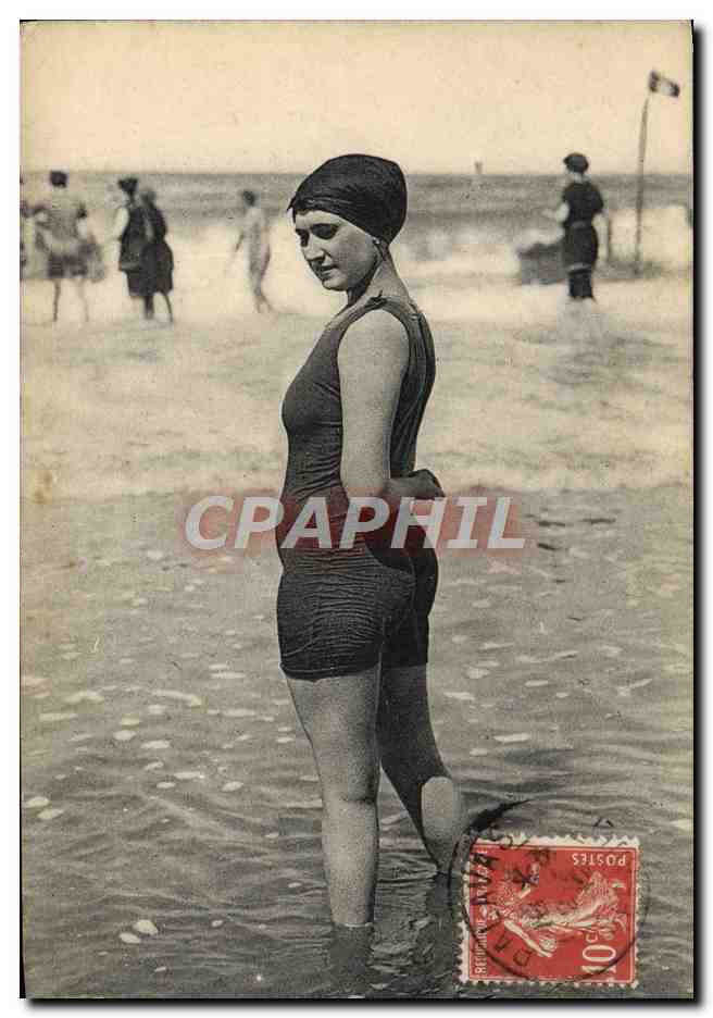 Frau im Badeanzug — Strand — unbekannter Verlag