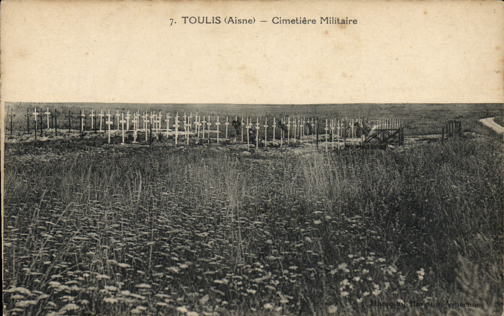 Toulis (Aisne) — Cimetière Militaire — Dhmesth Marguin-Vineennes