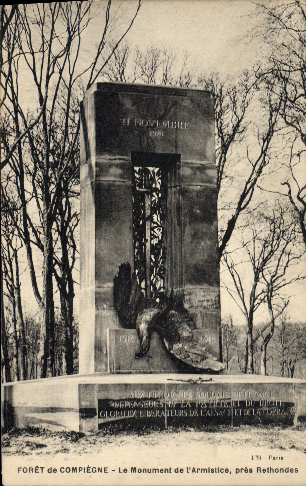 Forêt de Compiègne — Monument de l'Armistice, près Rethondes — L'Hi Paris