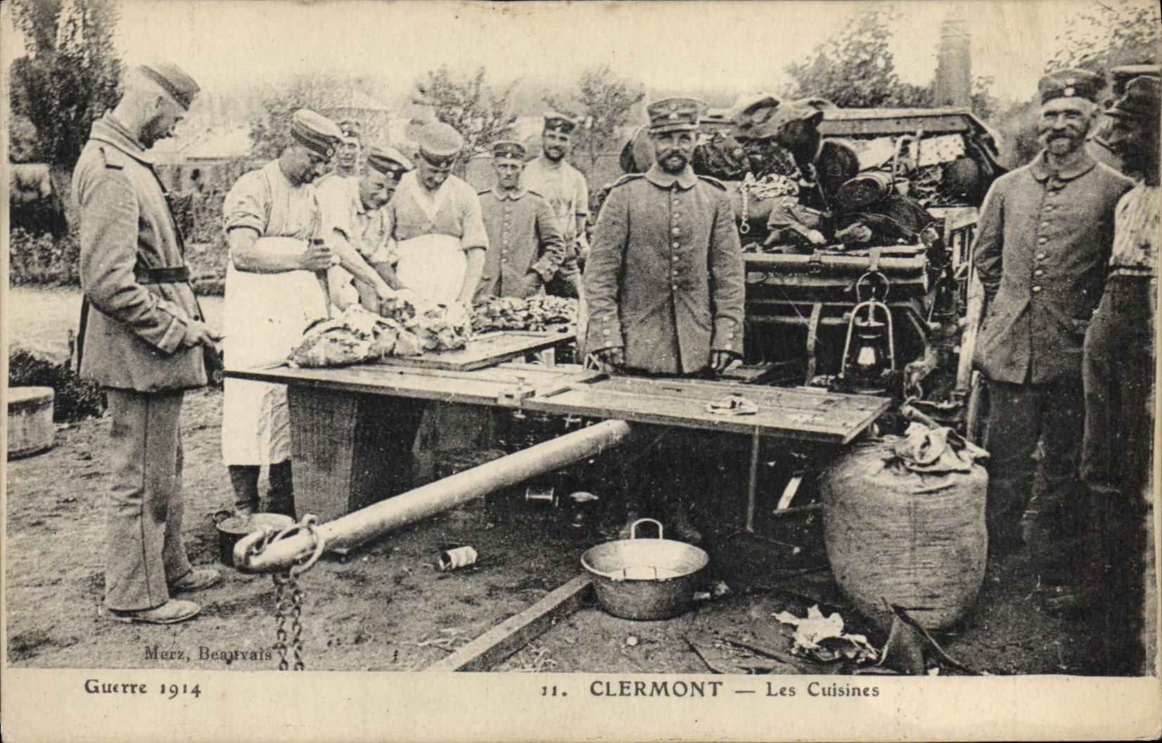 Clermont — Las Cocinas — Editor E. Le Doley, París, n°11 - Anverso