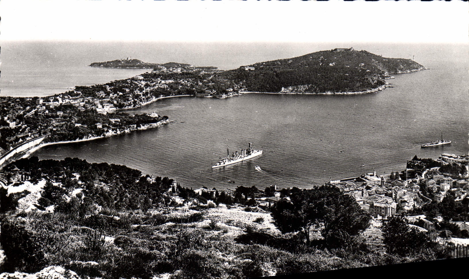 La Rade et le Cap Ferrat — La Côte d'Azur — Éditions de Cimiez