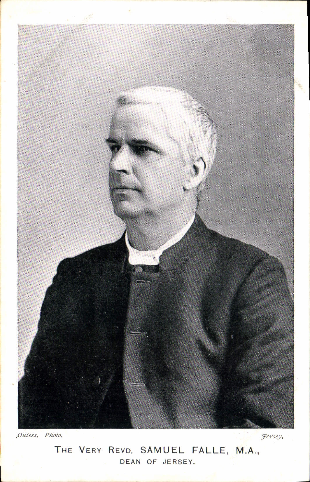 Le Very Revd. Samuel Falle, M.A., Dean of Jersey — photo de studio — Oulless Photo, Jersey