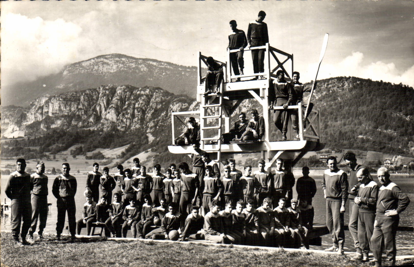 Équipe de natation — Stade des Jeunes Espoirs Français à Angon, Talloires (Haute-Savoie) — Éditions G. Mouchet, Annecy