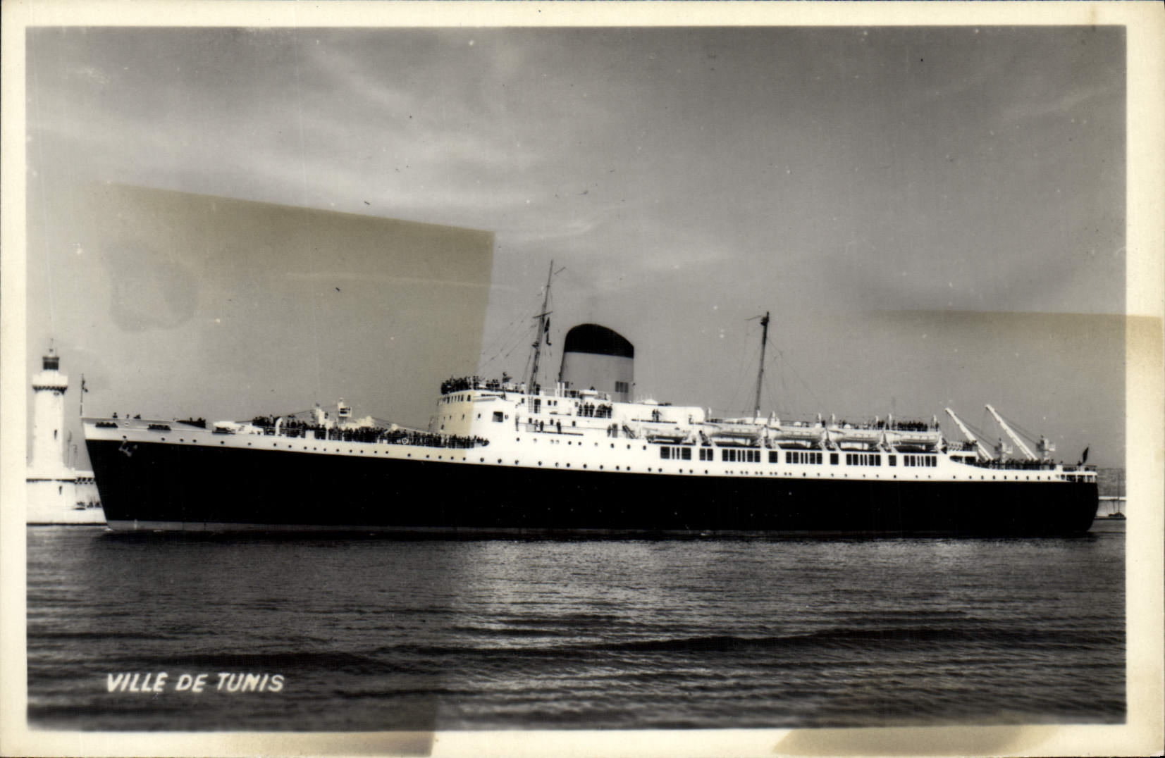 Ville de Tunis — navire de croisière — éditeur CPAPHIL, n°3