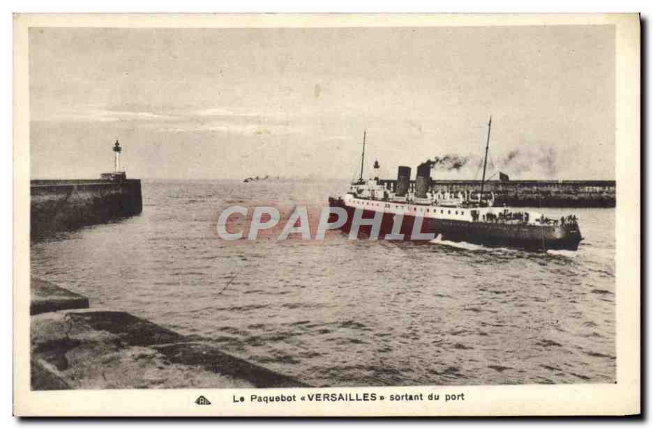 CPA Bateau Paquebot Versailles sortant du port 