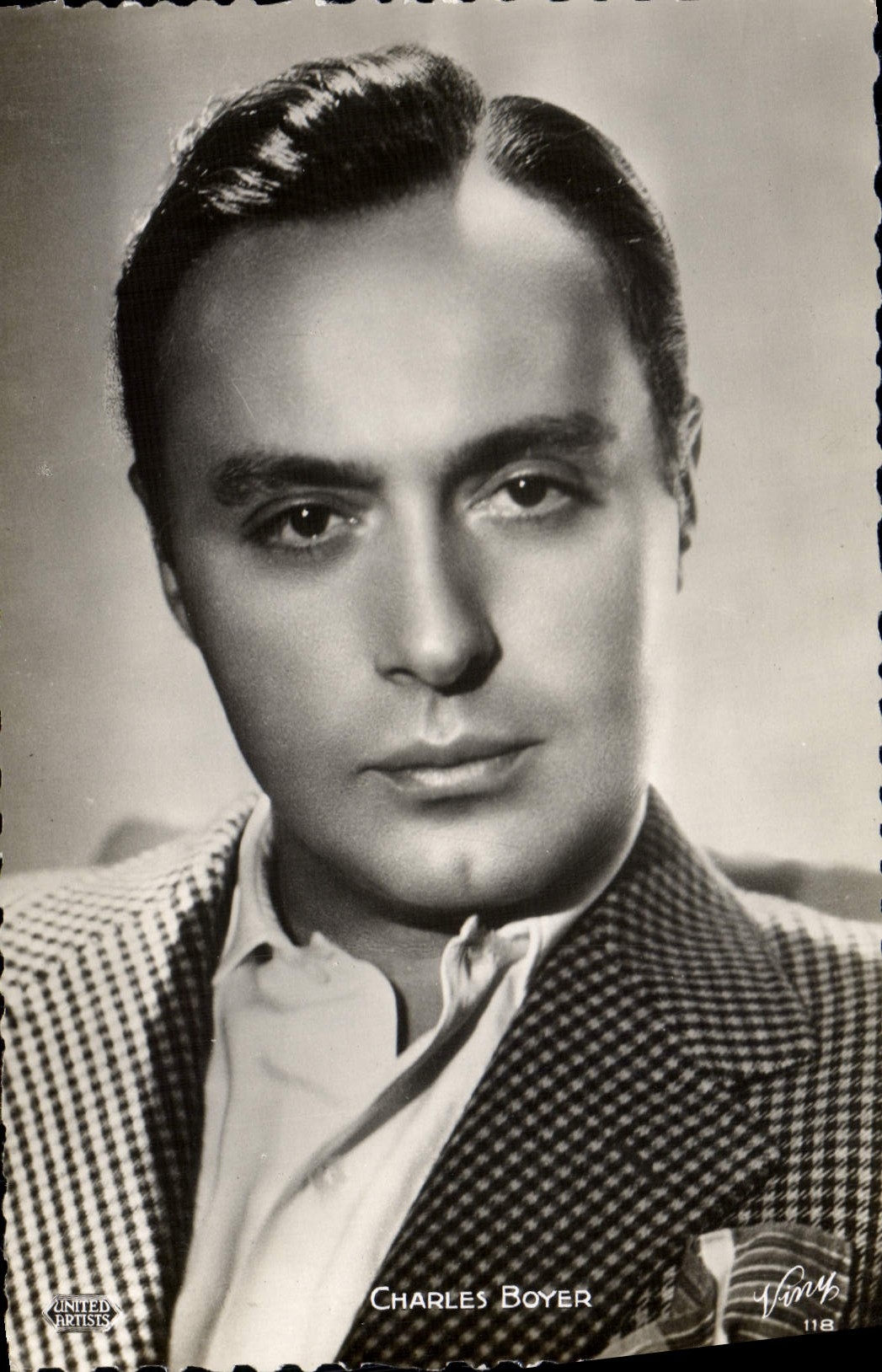 Charles Boyer — portrait — United Artists, n° 118