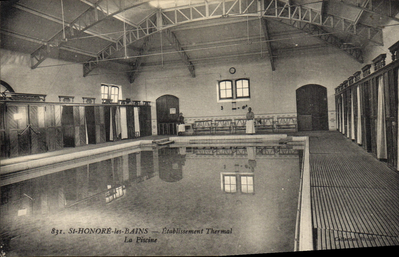 St-Honoré-les-Bains — Établissement Thermal — La Piscine