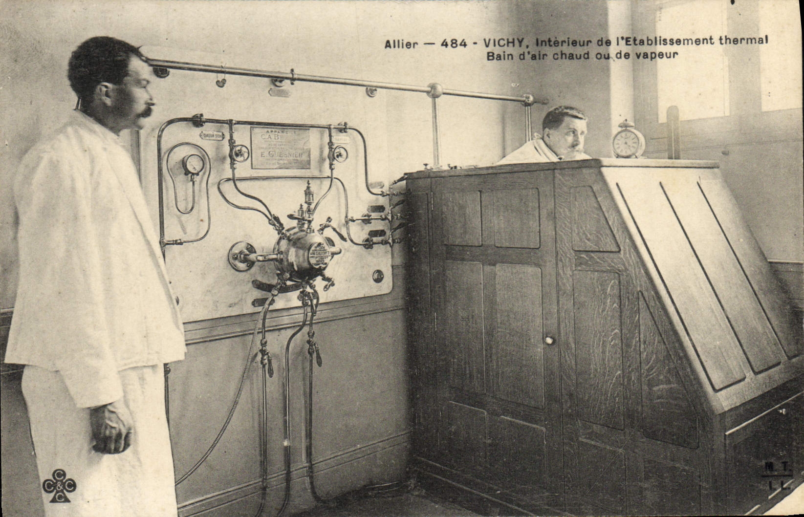 Vichy — Intérieur de l'Établissement thermal — Bain d'air chaud ou de vapeur — Allier — 484 — Éditeur C&C