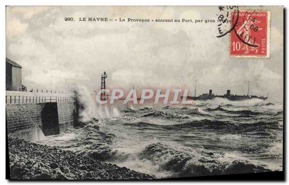 CPA Bateau Paquebot Le Havre La provence entrant au port par gros temps