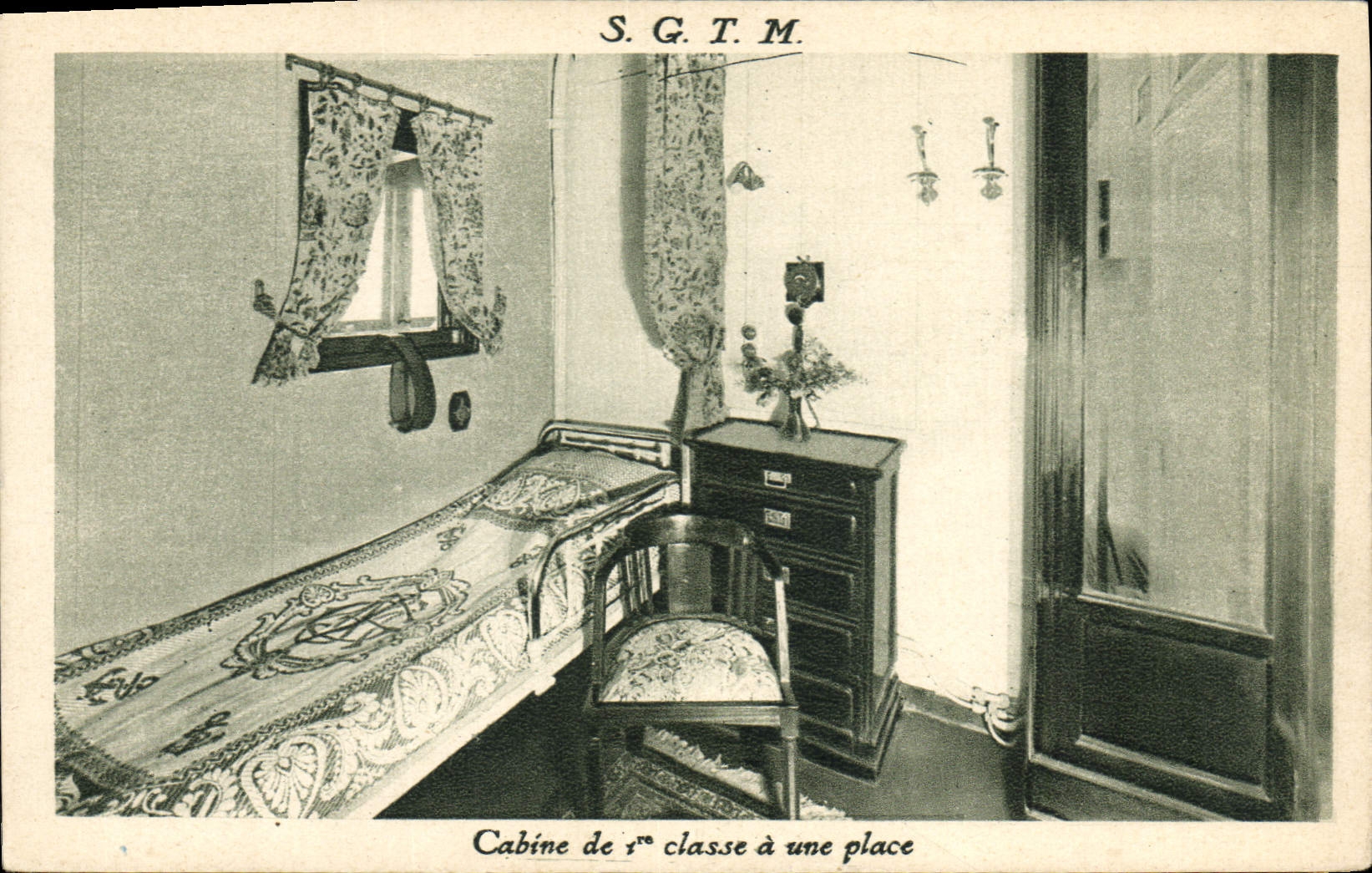 CPA Bateau Paquebot SGTM cabine de 1ere classe a une place