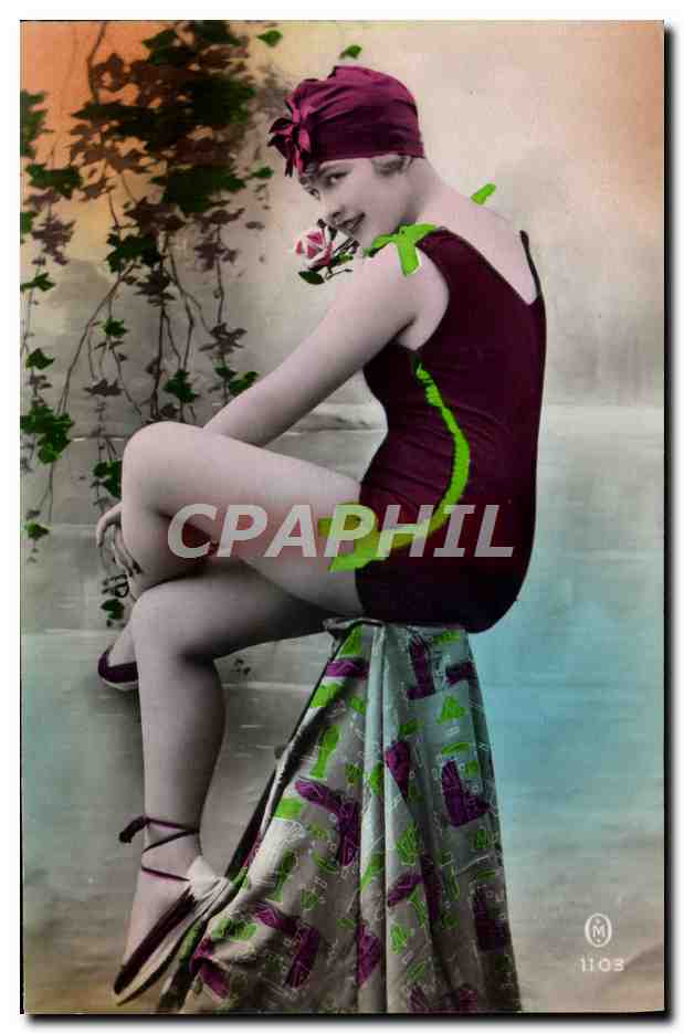 Jeune femme en maillot de bain — style années 1920 — CPAPHIL 1103