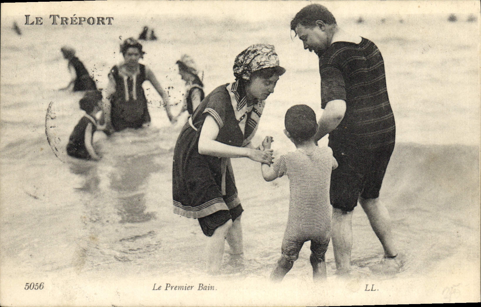 Le Tréport — Le Premier Bain — LL. n° 5056
