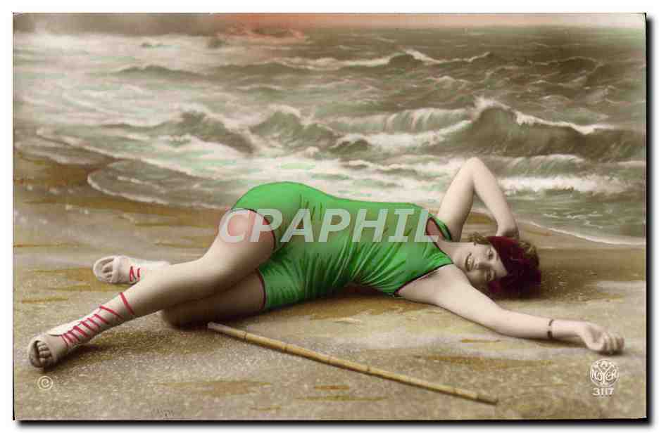 CPA Femme Maillot de bains 