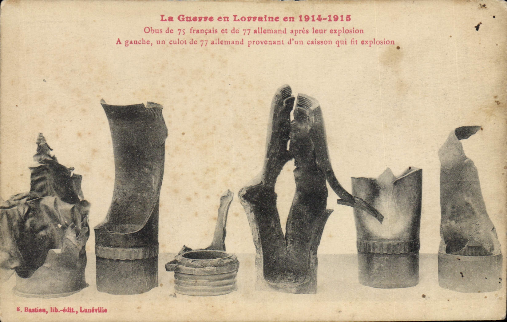 CPA Militaria Guerre en Lorraine Obus de 75 francais allemand apres leur explosion 
