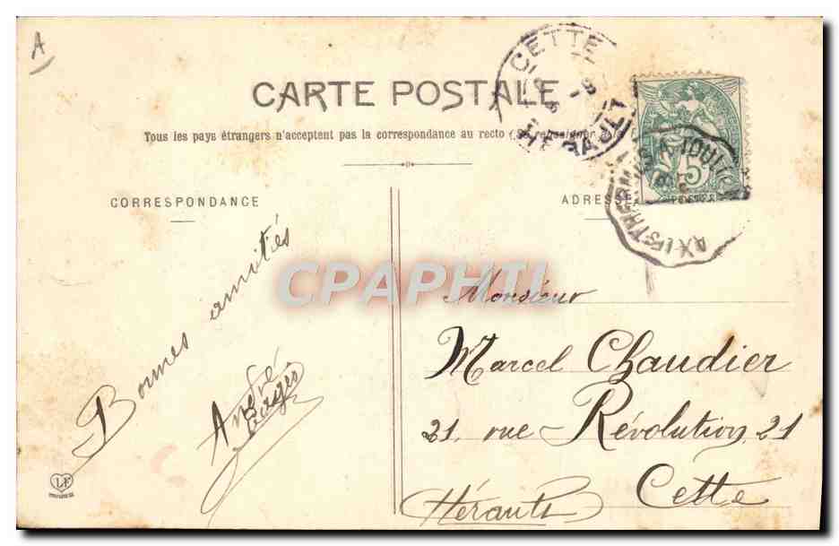 CPA Folklore Ariege Massat Type de femme — Verso