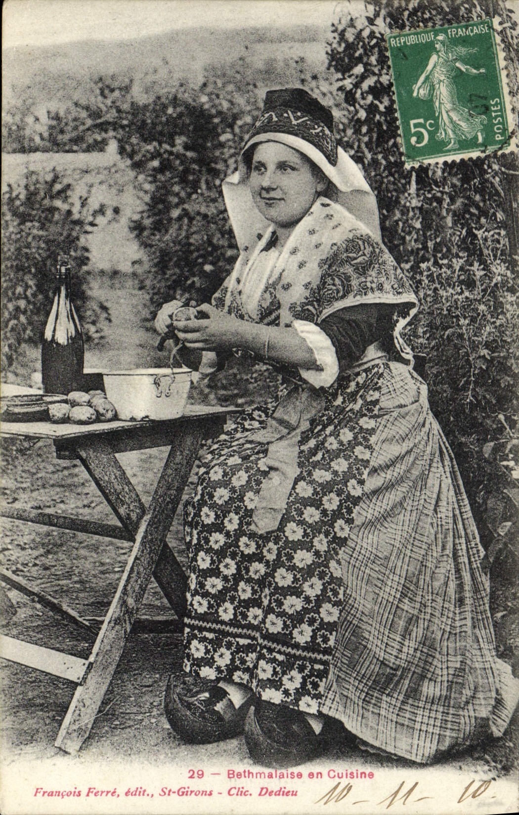 CPA Folklore Bethmalaise en cuisine 