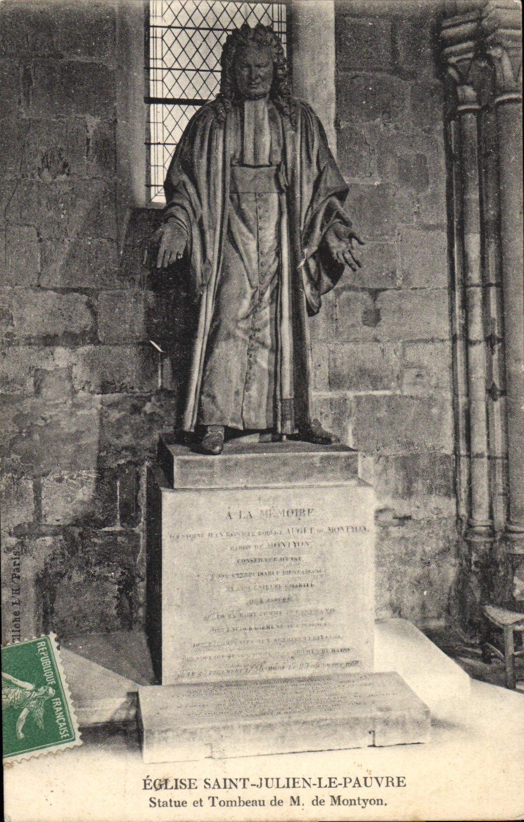 CPA Paris Eglise Saint Julien le Pauvre Statue et tombeau de M de Montyon 