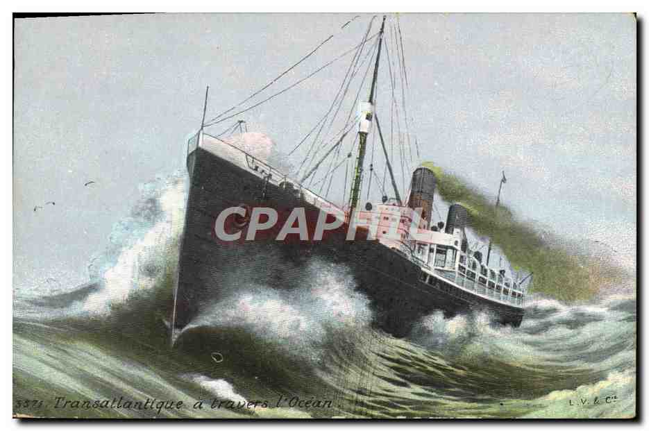 CPA Bateau Paquebot Transatlantique a travers l'ocean