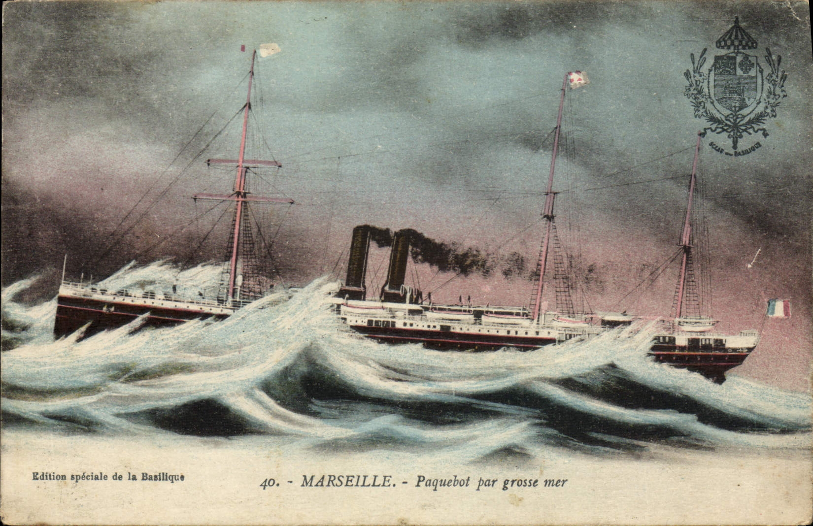 CPA Bateau Paquebot par grosse mer Marseille 