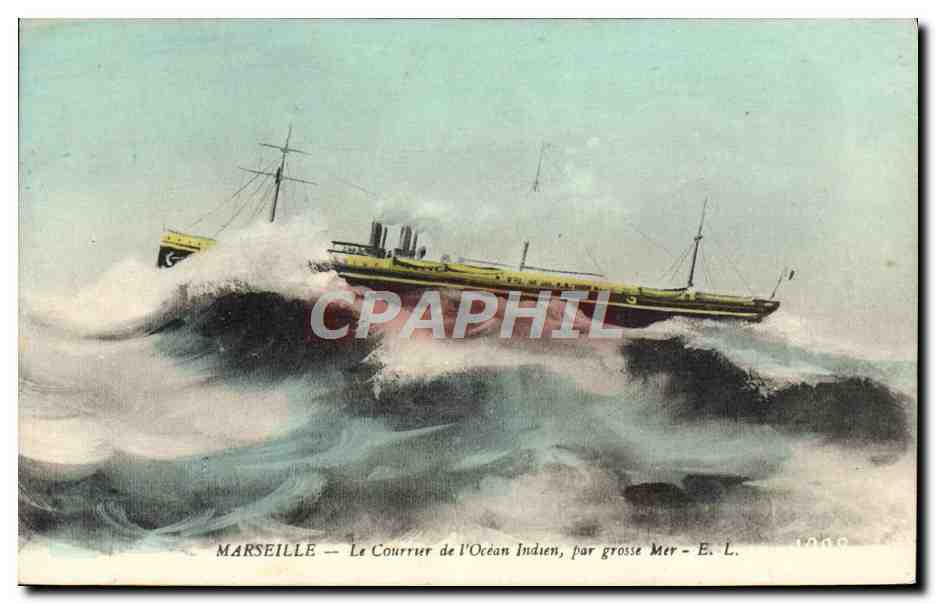 CPA Bateau Paquebot Marseille Le courrier de l'Ocean Indien par grosse mer 