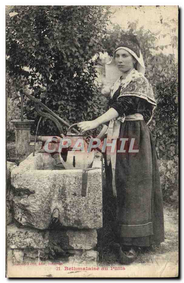 CPA Folklore Bethmalaise au puits