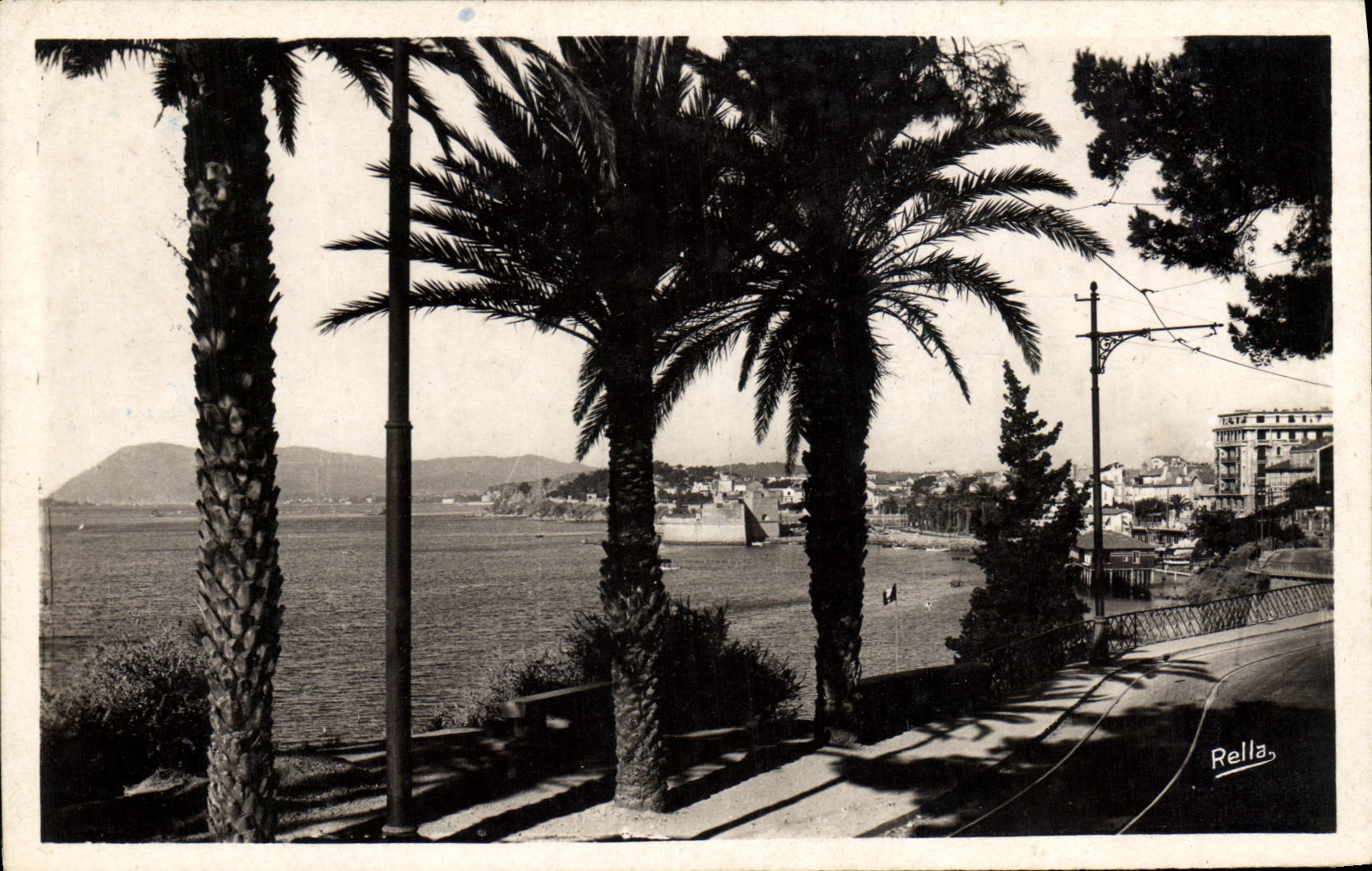 Vue du littoral à Toulon — Frédéric-Mistral au Mourillon — éditeur Rella, n°148