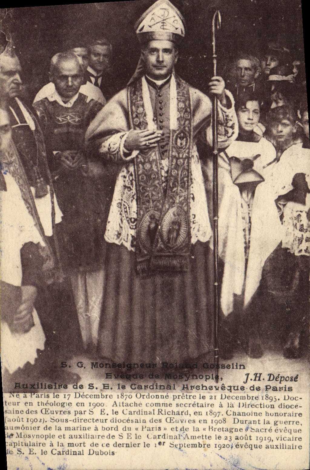 Monsieur Roland Gosselin — Évêque de Mosynopole — A. Vague Photo, Paris