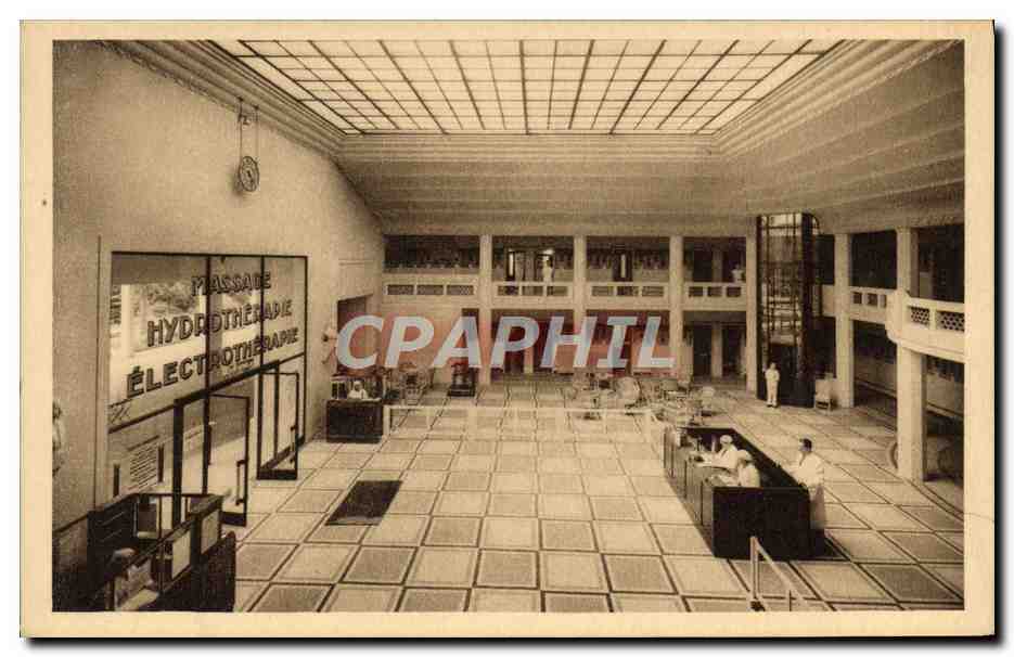 Hall de l'Hydrothérapie à Vittel — Établissement thermal — Photo Girardot, Vittel