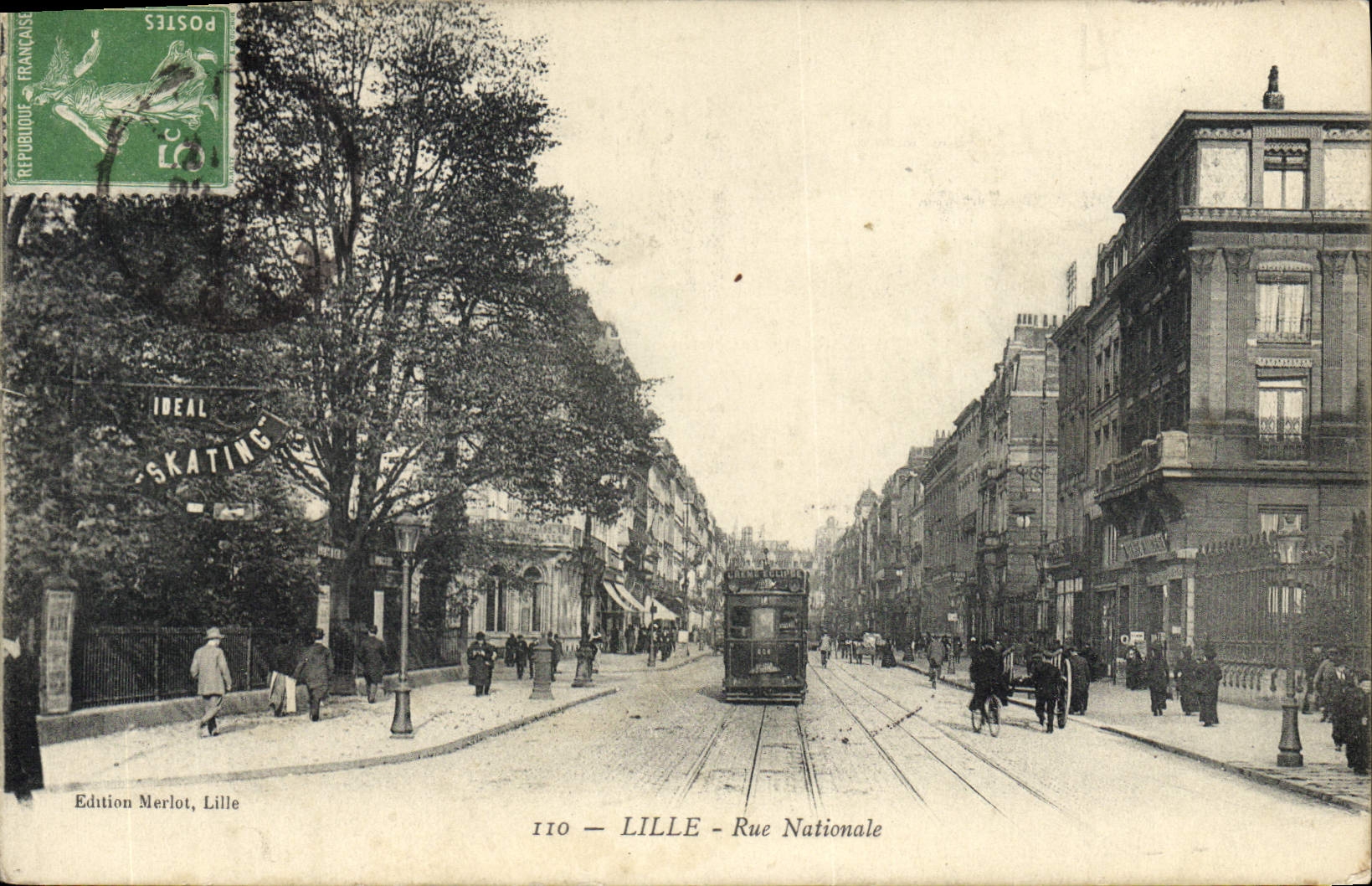 LILLE - Rue Nationale — tramway et piétons — Édition Merlot, Lille, n°110