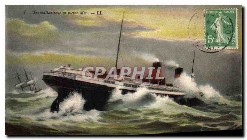 CPA Bateau Paquebot Transatlantique en pleine mer