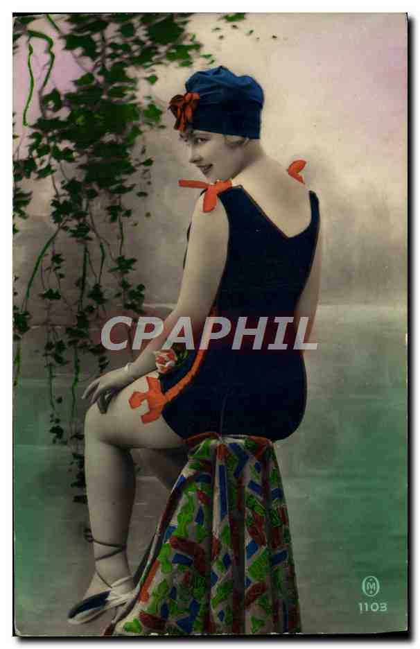 CPA Femme Maillot de Bains 
