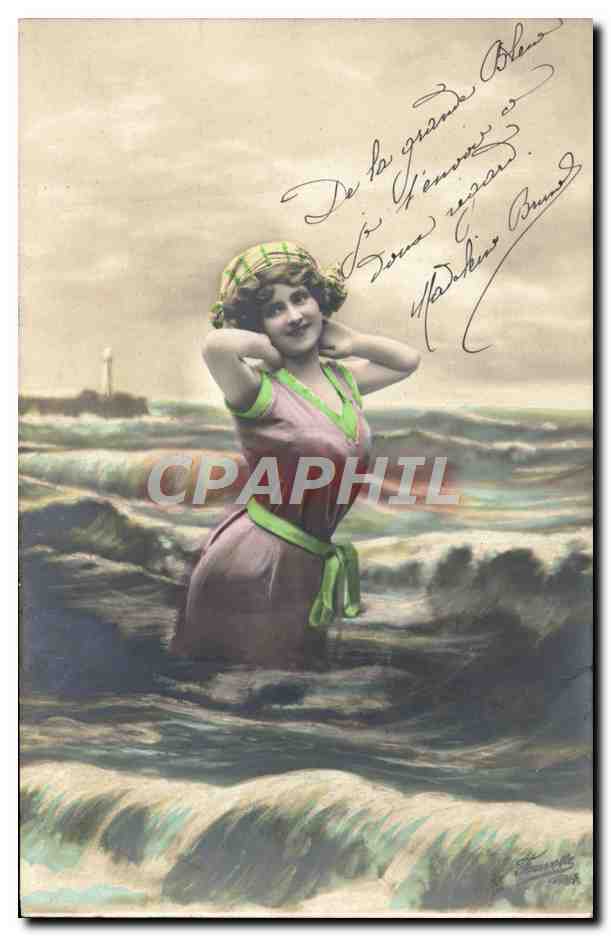 CPA Femme Maillot de Bains 
