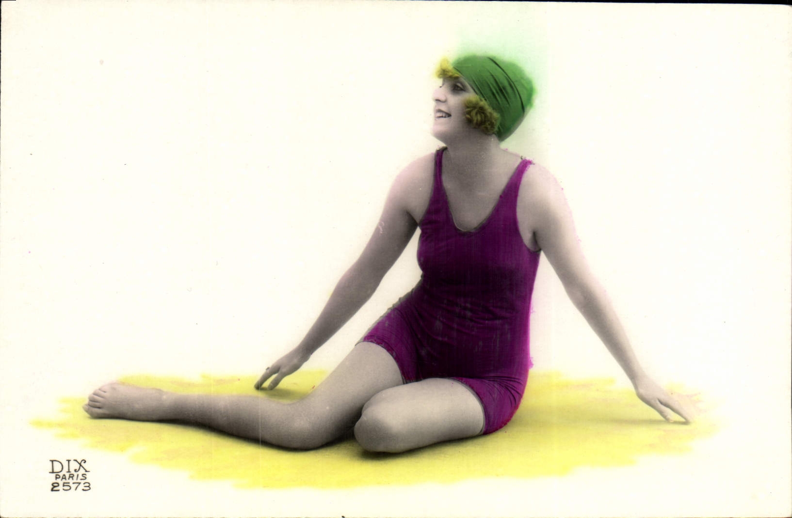 CPA Femme Maillot de Bains 